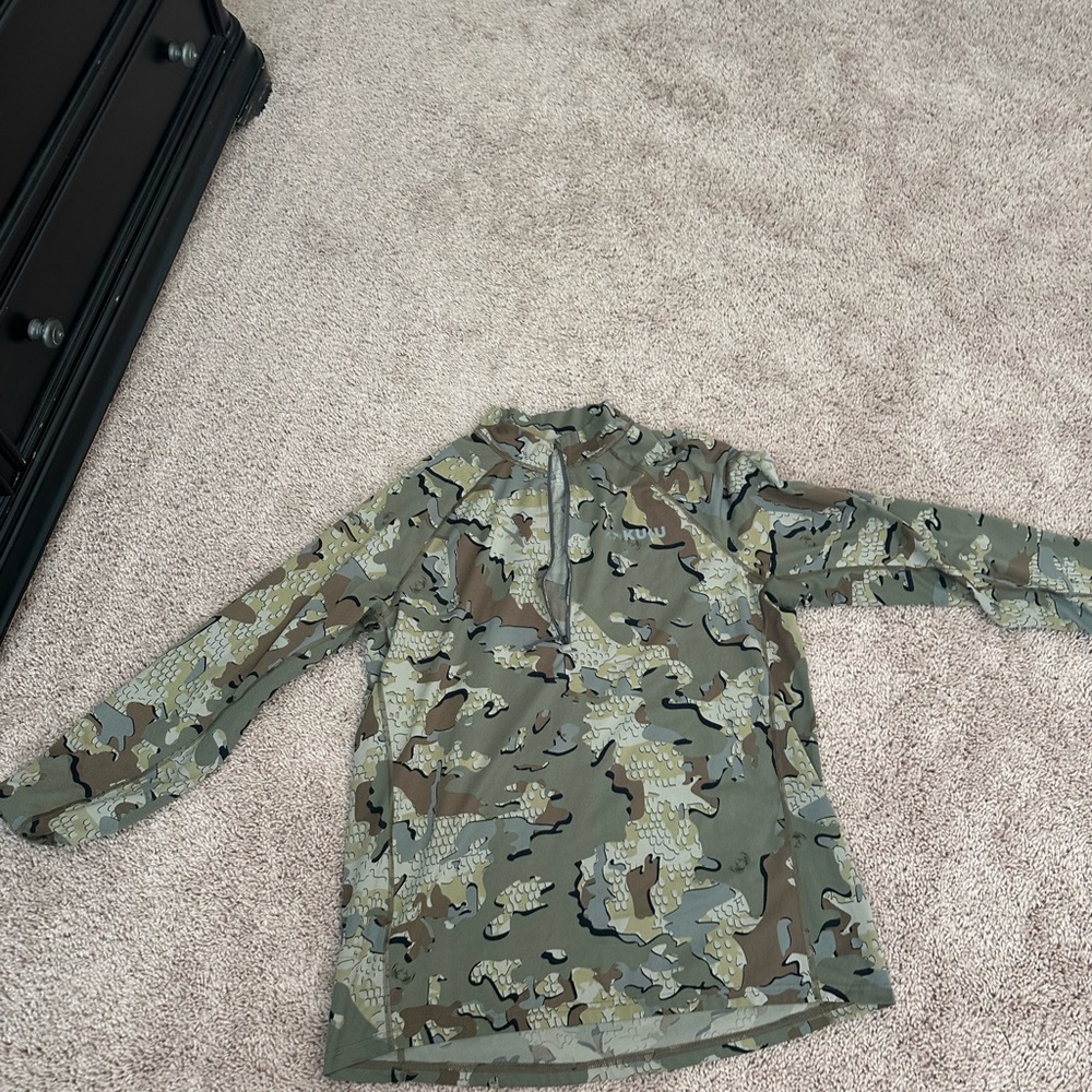 Kuiu Camo Long Sleeve Quarter Zip PullOver